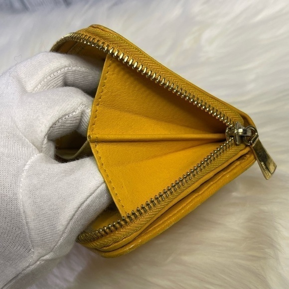JIMMY CHOO conpact leather zip wallet in mustard - Picture 13 of 17